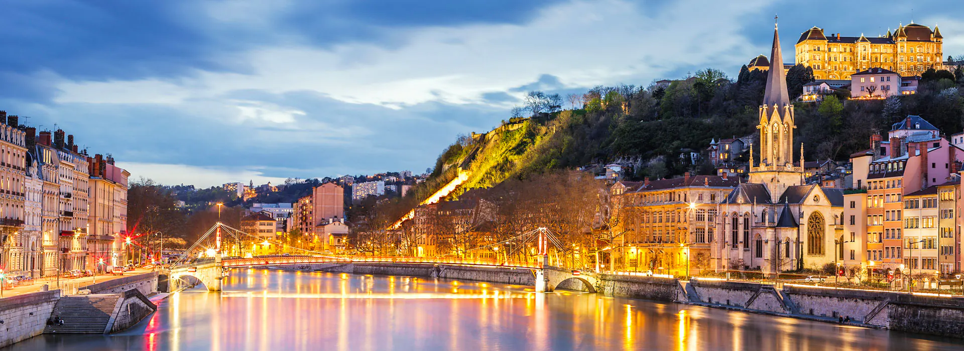 Les quais de Saône à Lyon au crépuscule